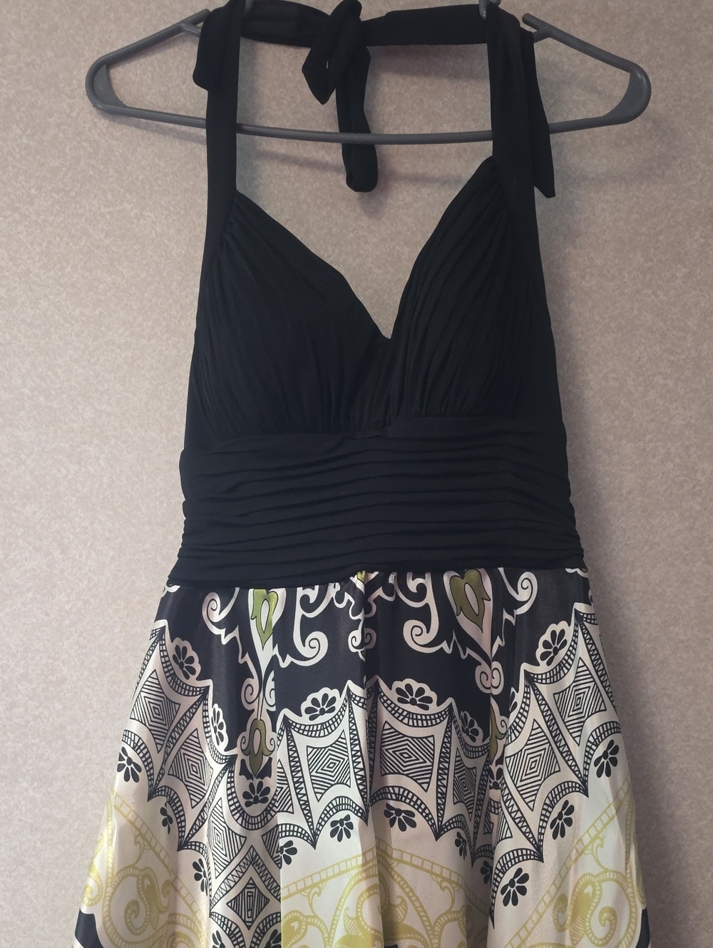 Signature by Sangria Black Dress with Green Patterned Lining